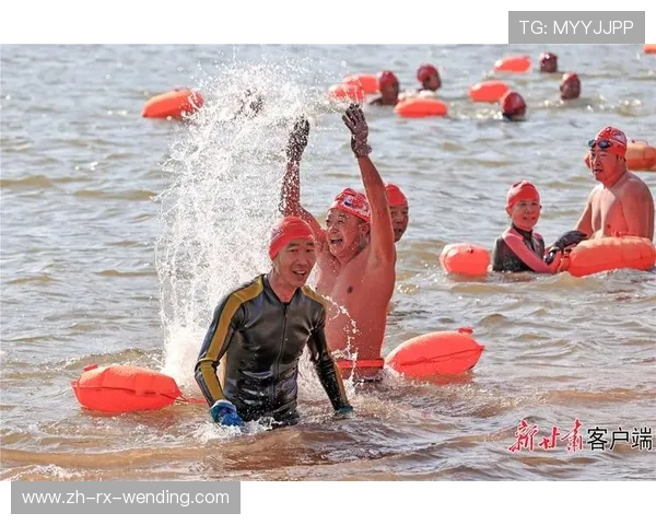 鹰潭寒波勇者志冬泳健儿傲雪行